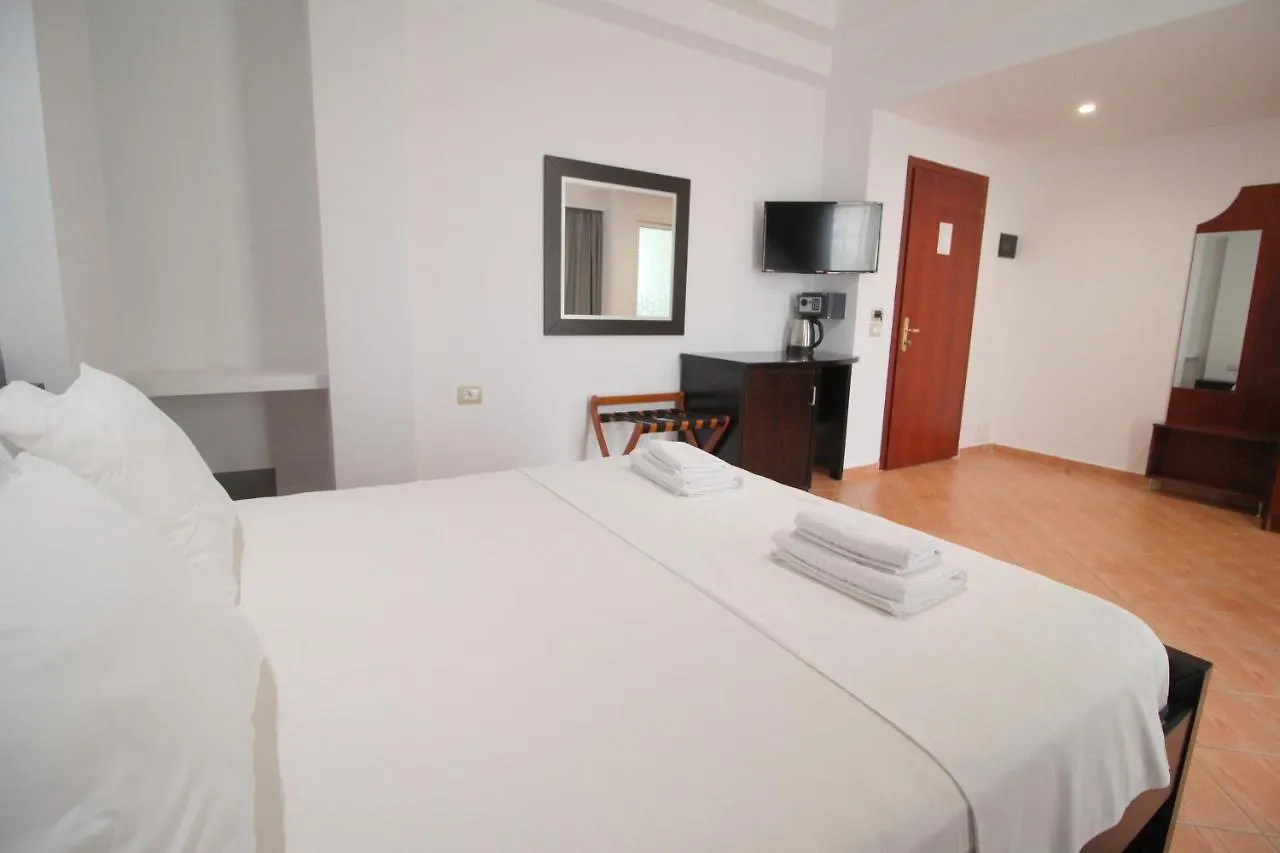 Oskar Hotel Sarande