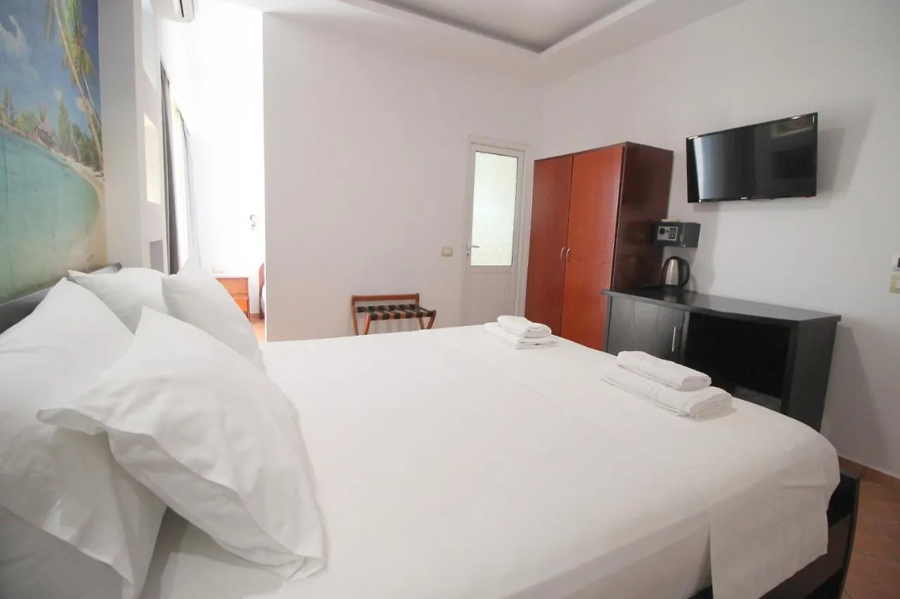 Oskar Hotel Sarande