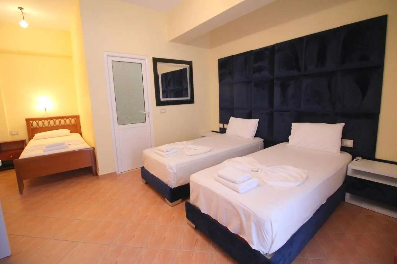 Oskar Hotel Sarande 4*,