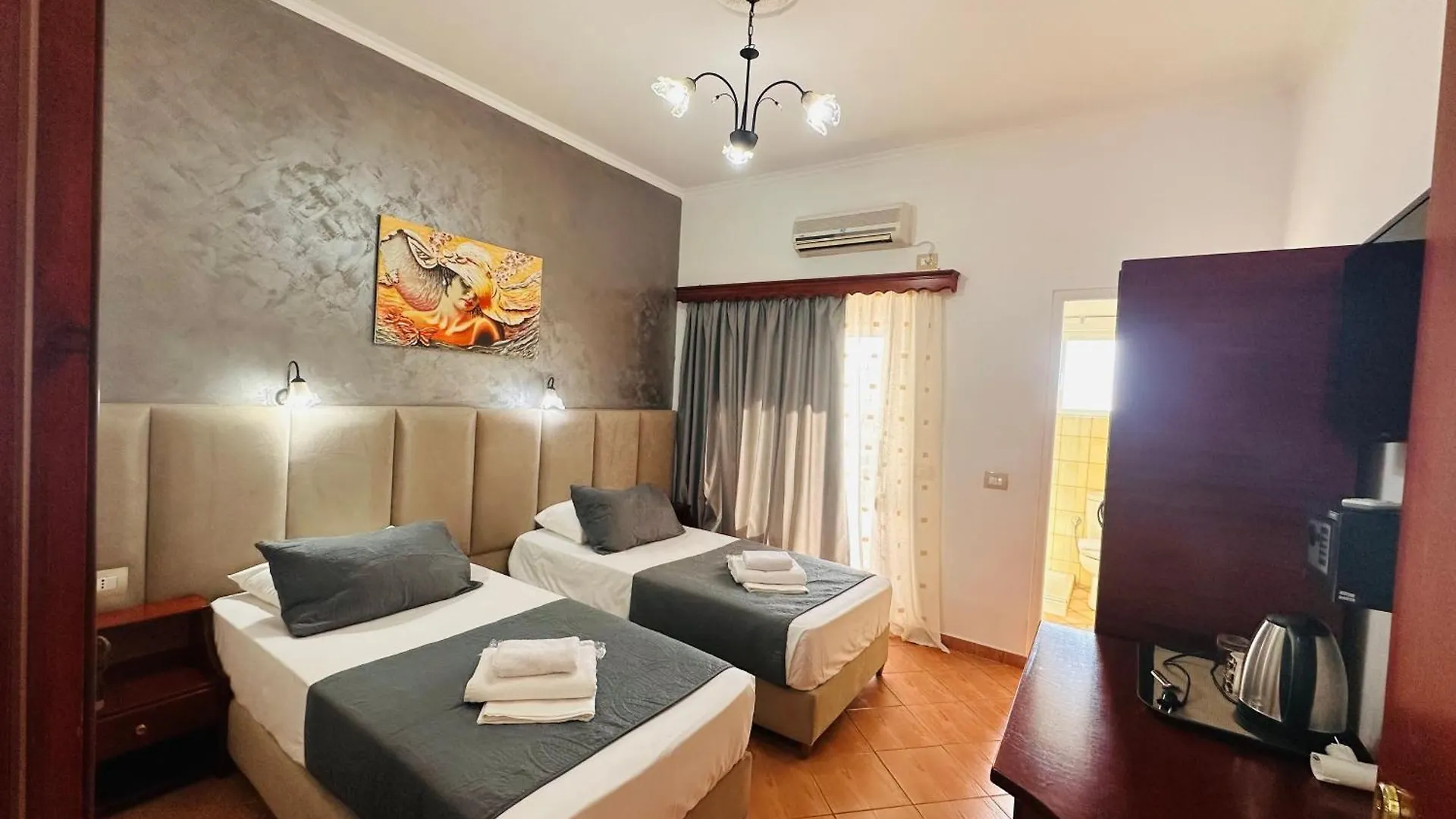 Oskar Hotel Sarandë
