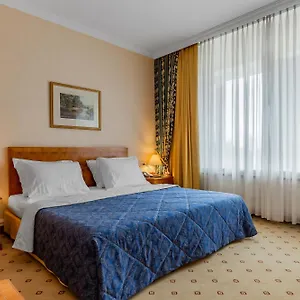 Natsionalny 4* Kiew